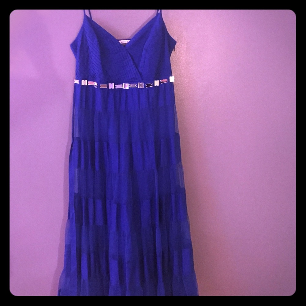 Gorgeous, flowing blue Peter Nygard Maxi - Size 8